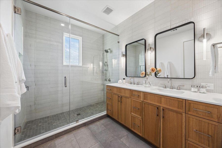 Furnished interior view inside a new home in 4101 Menchaca, Austin (Image 6).