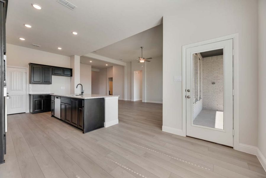 Image 23 representing the Fairhaven by Pacesetter Homes in River Ranch, Van Alstyne, TX. Image 23 representing the Fairhaven by Pacesetter Homes in River Ranch, Van Alstyne, TX.