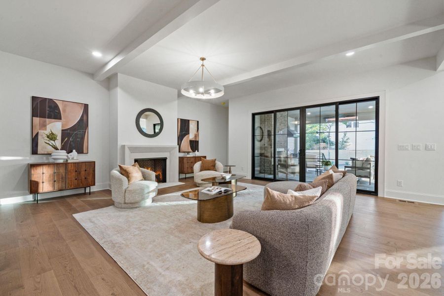 Spacious living room with fireplace