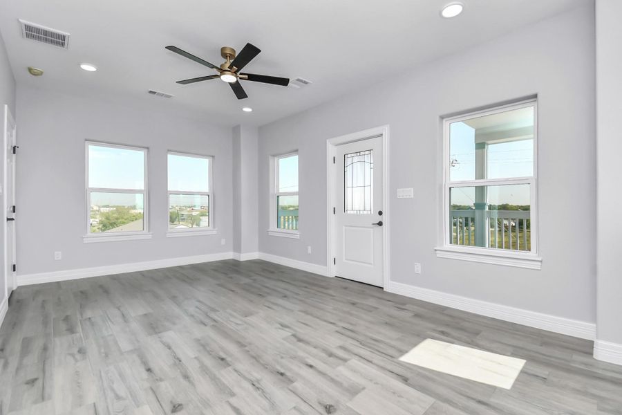 Spacious, unfurnished interior of a new home in , Dickinson (Image 30).