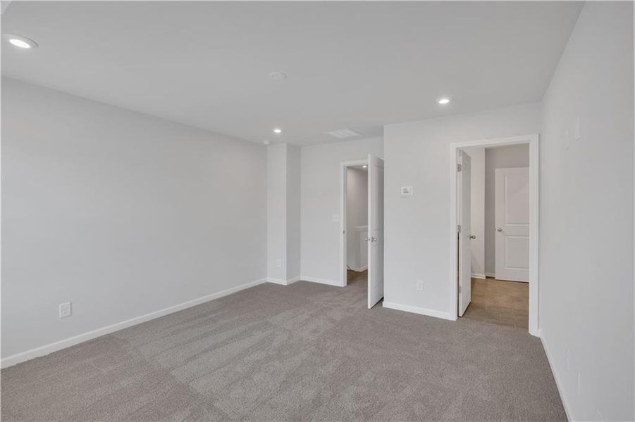 Spacious, unfurnished interior of a new home in Village Green, Adairsville (Image 16).