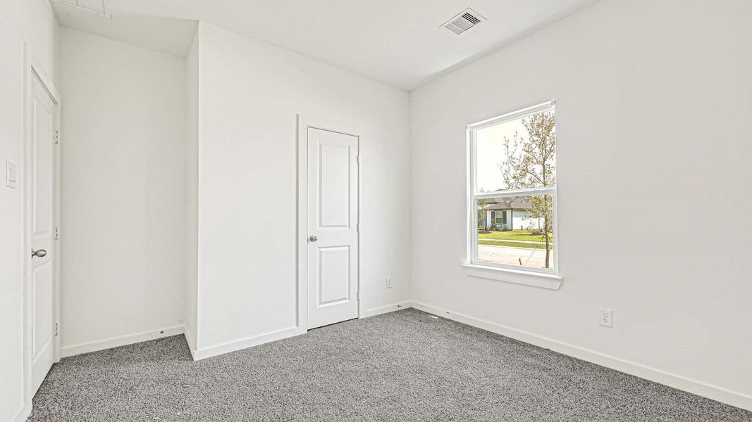 Representative unfurnished interior of a home built from the Midland - X40M by D.R. Horton in Holly Ridge, Rosenberg (Image 19). Representative unfurnished interior of a home built from the Midland - X40M by D.R. Horton in Holly Ridge, Rosenberg (Image 19).