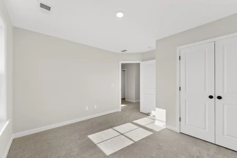 Spacious, unfurnished interior of a new home in Foxhall Landing, Easley (Image 32).