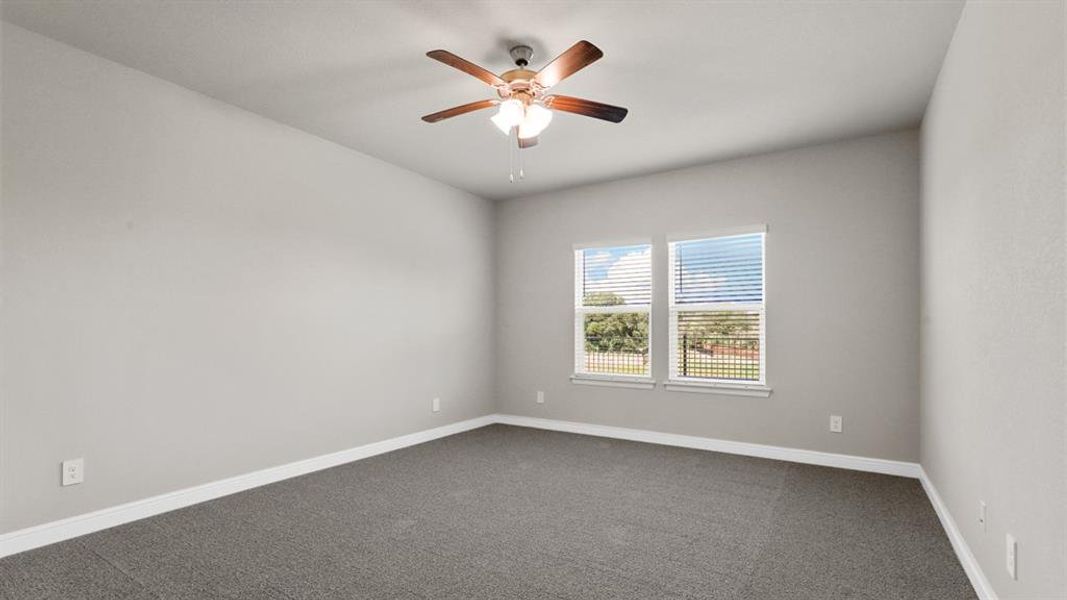 Spacious, unfurnished interior of a new home in Rock Creek Ranch, Fort Worth (Image 30). Spacious, unfurnished interior of a new home in Rock Creek Ranch, Fort Worth (Image 30).