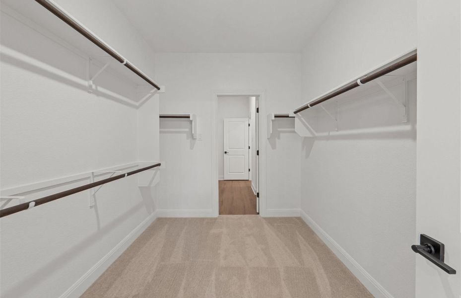 Spacious, unfurnished interior of a new home in Horizon Lake, Leander (Image 51).