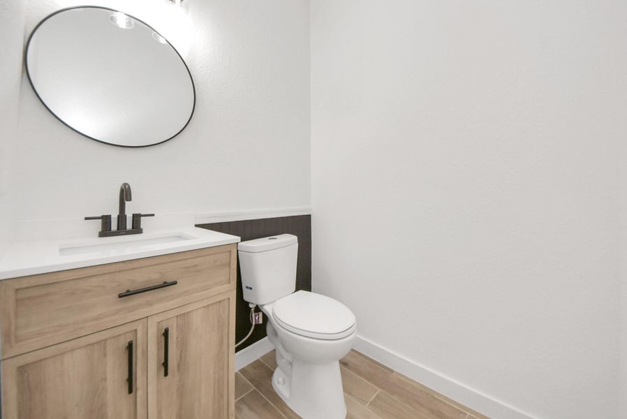 Furnished interior view inside a new home in , Conroe (Image 7).