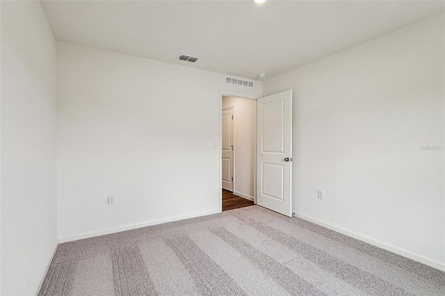 Spacious, unfurnished interior of a new home in Palm Bay Classic, Palm Bay (Image 21).