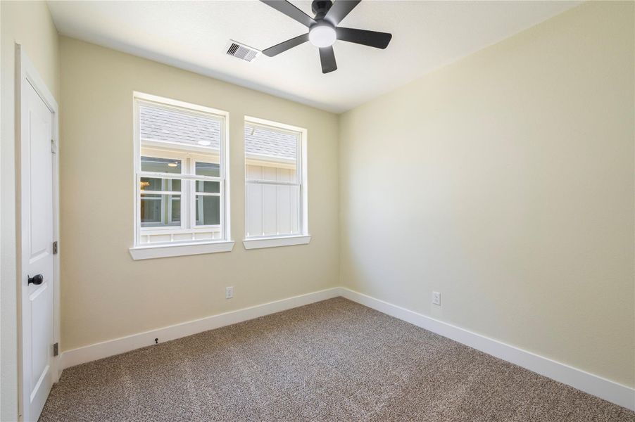 Spacious, unfurnished interior of a new home in , Texas City (Image 15).