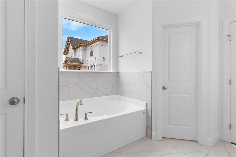 Primary Bathroom | 915 Lillian Park Drive, The Nottaway Plan by Ivey Homes