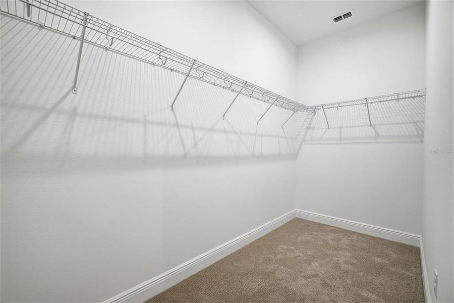 Spacious, unfurnished interior of a new home in Waterset, Apollo Beach (Image 27). Spacious, unfurnished interior of a new home in Waterset, Apollo Beach (Image 27).