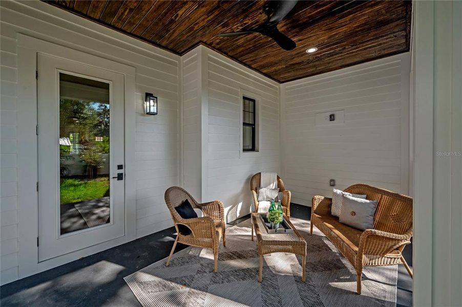 Exterior details and patio area of a home in , Tampa (Image 27).