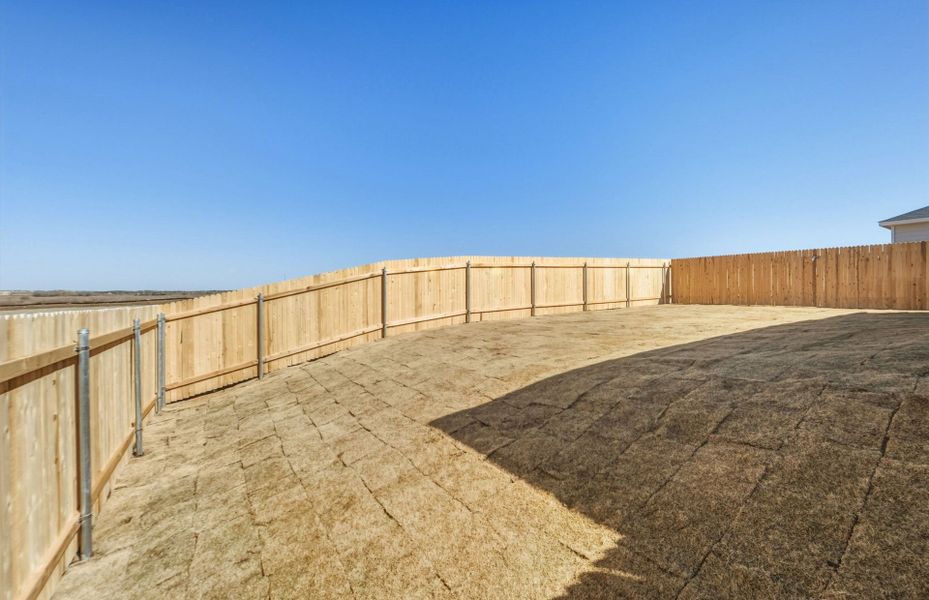 Exterior details and patio area of a home in Larson Crossing, Elgin (Image 4).