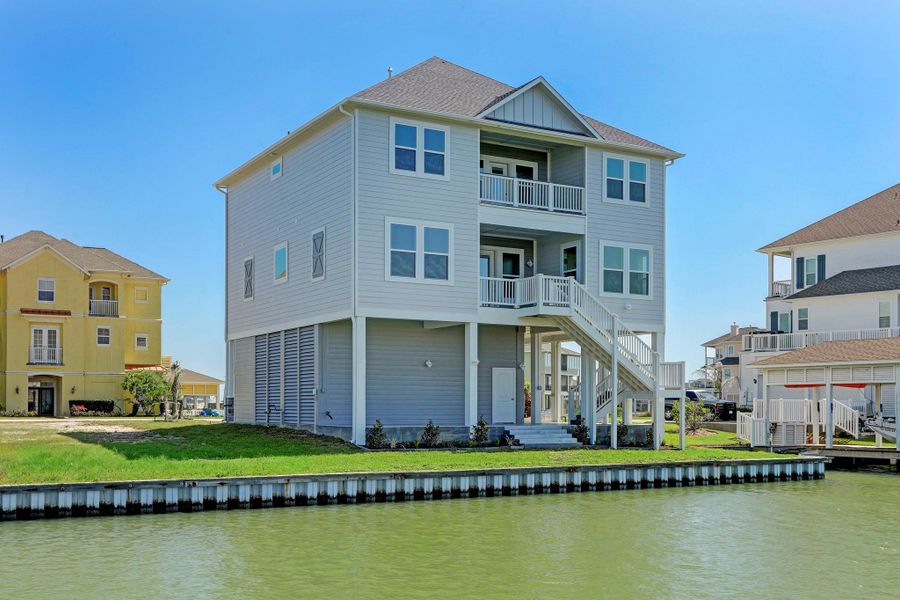 The Flamingo Isles MUD District owns and maintains the bulkhead throughout the community and is also responsible for maintaining canal depths & dredging. See MLS attachments for builder guidelines, POA Bylaws & CCR. The Flamingo Isles MUD District owns and maintains the bulkhead throughout the community and is also responsible for maintaining canal depths & dredging. See MLS attachments for builder guidelines, POA Bylaws & CCR.