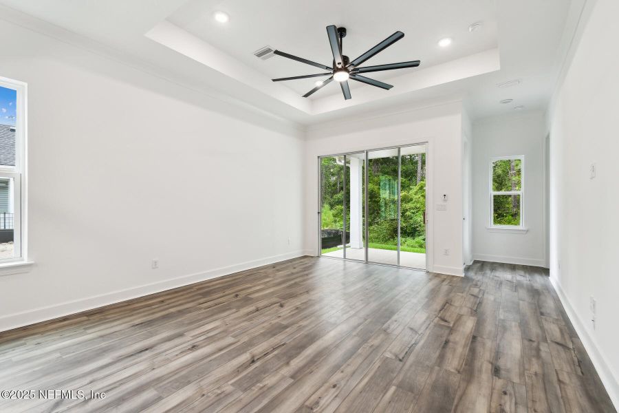 Spacious, unfurnished interior of a new home in Reflections 40' Front Load, Ponte Vedra (Image 14).