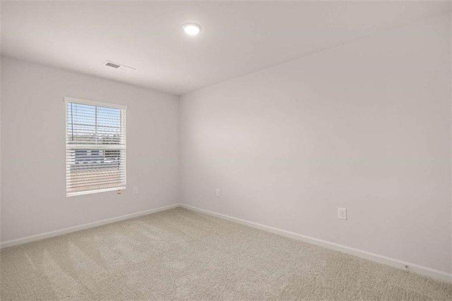 Spacious, unfurnished interior of a new home in , Jonesboro (Image 14).