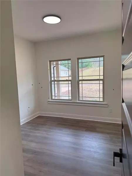 Spacious, unfurnished interior of a new home in , Warner Robins (Image 10).