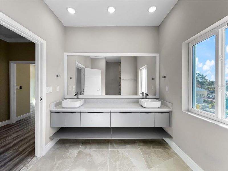 Furnished interior view inside a new home in , Davenport (Image 9).