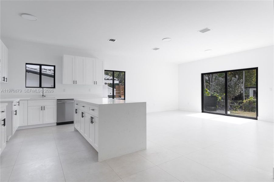 Image 28 of a home in .