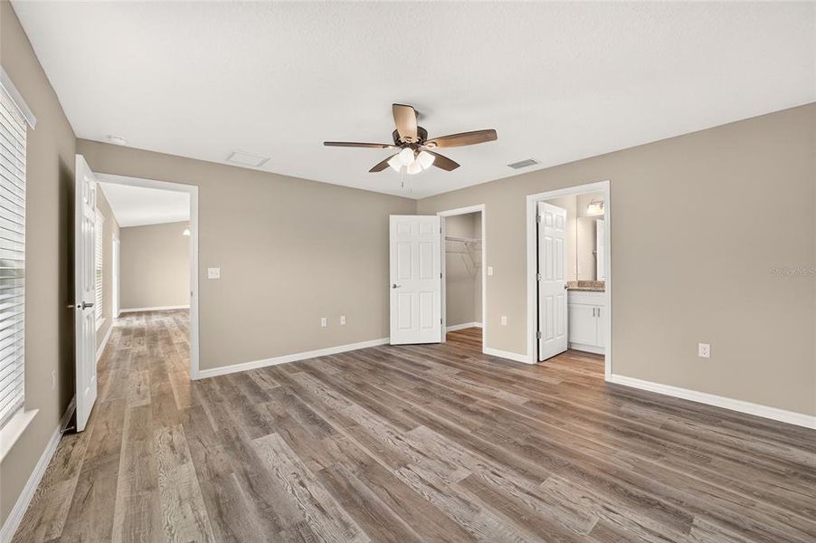 Spacious, unfurnished interior of a new home in , Ocala (Image 19).