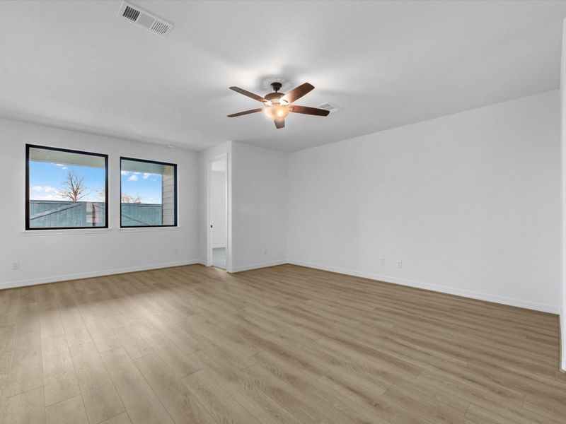Spacious, unfurnished interior of a new home in Austin Point, Richmond (Image 21).