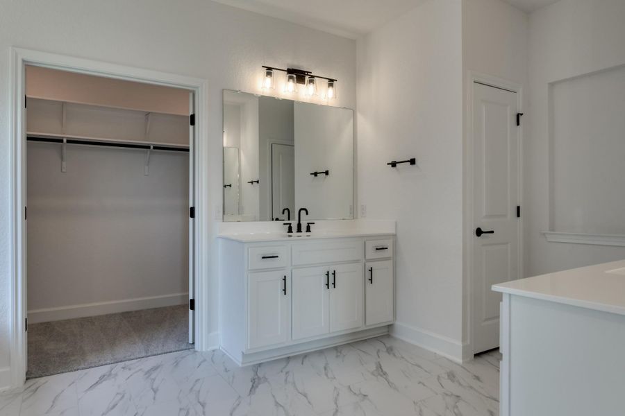 Representative furnished interior of a home built from the Nathaniel by Ashton Woods in Megan's Landing 70's, Castroville (Image 8).