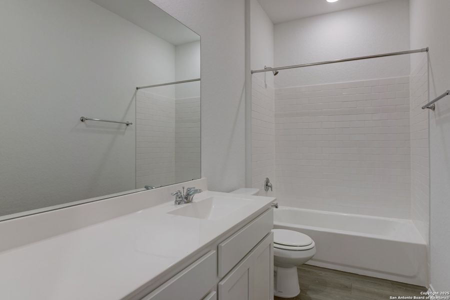 Furnished interior view inside a new home in Meadows at Hennersby Hollow 40's, San Antonio (Image 10). Furnished interior view inside a new home in Meadows at Hennersby Hollow 40's, San Antonio (Image 10).