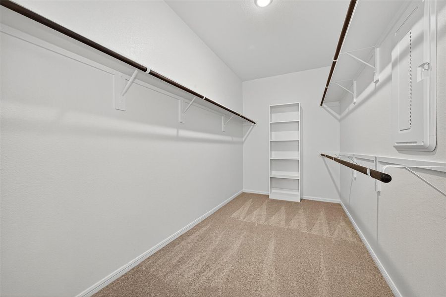 Spacious, unfurnished interior of a new home in Sunterra, Katy (Image 22).