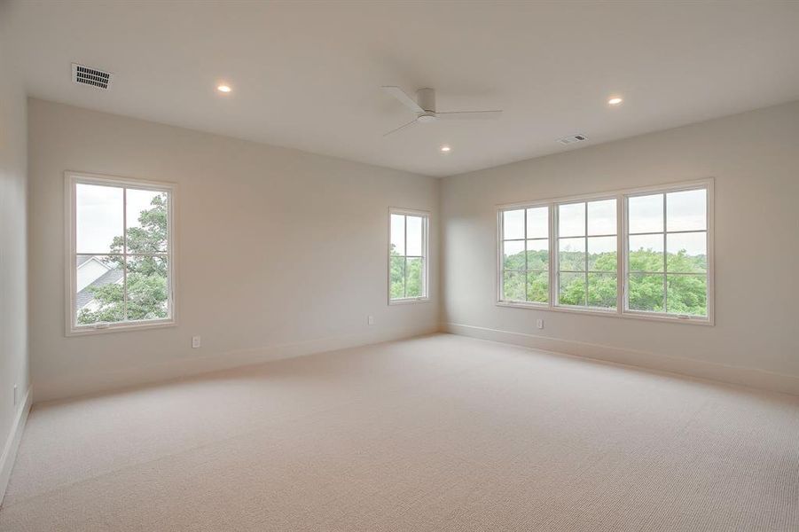 Spacious, unfurnished interior of a new home in , Aledo (Image 35). Spacious, unfurnished interior of a new home in , Aledo (Image 35).