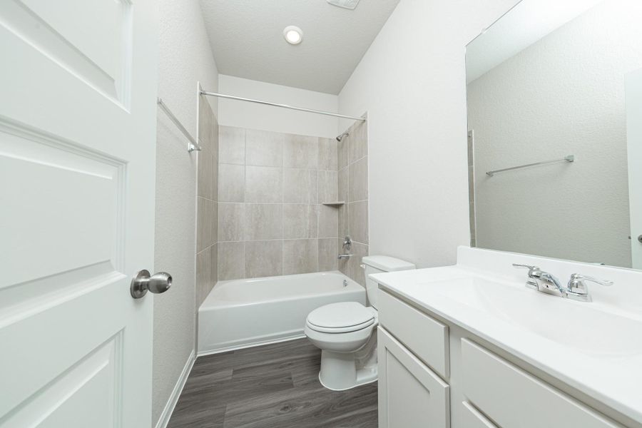 Furnished interior view inside a new home in Lake Conroe Area Homes, Montgomery (Image 9). Furnished interior view inside a new home in Lake Conroe Area Homes, Montgomery (Image 9).