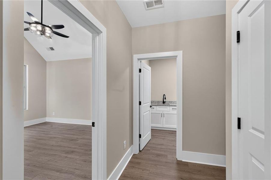Spacious, unfurnished interior of a new home in , Dawsonville (Image 38).
