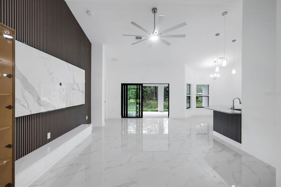 Spacious, unfurnished interior of a new home in , Lehigh Acres (Image 16).