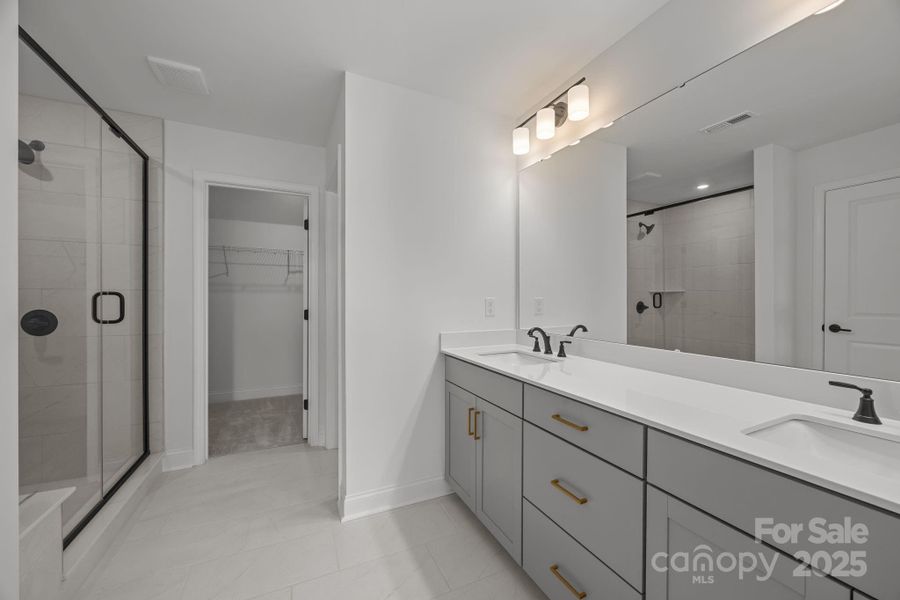 Furnished interior view inside a new home in Lakeside Glen, York (Image 33).