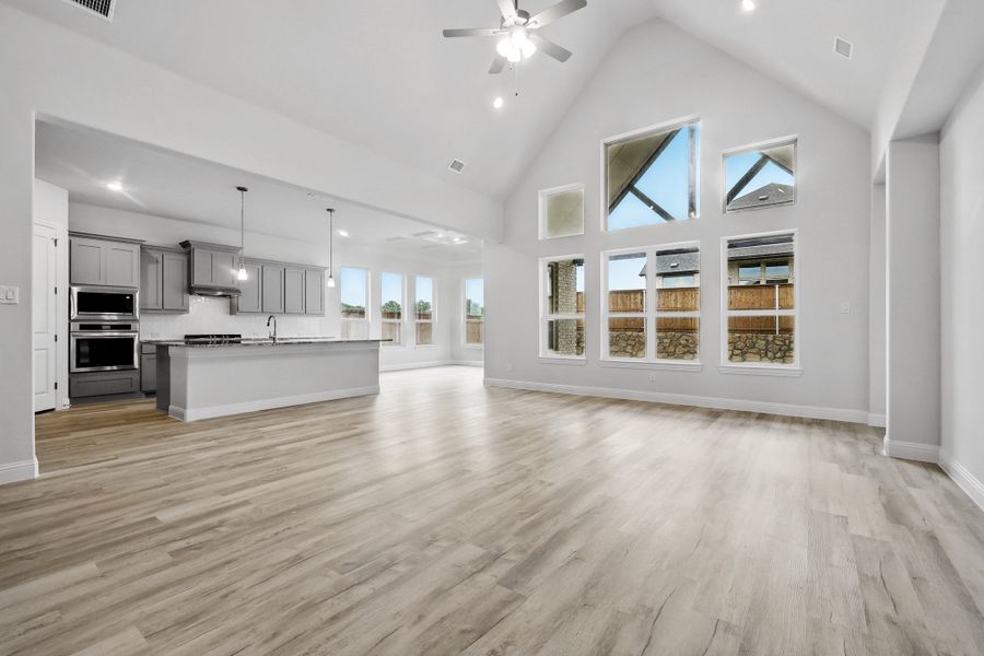 Representative unfurnished interior of a home built from the Classic Series - Princeton by DRB Homes in Oaks at San Gabriel, Georgetown (Image 19). Representative unfurnished interior of a home built from the Classic Series - Princeton by DRB Homes in Oaks at San Gabriel, Georgetown (Image 19).