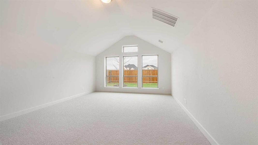 Spacious, unfurnished interior of a new home in Cambridge Crossing, Celina (Image 20).