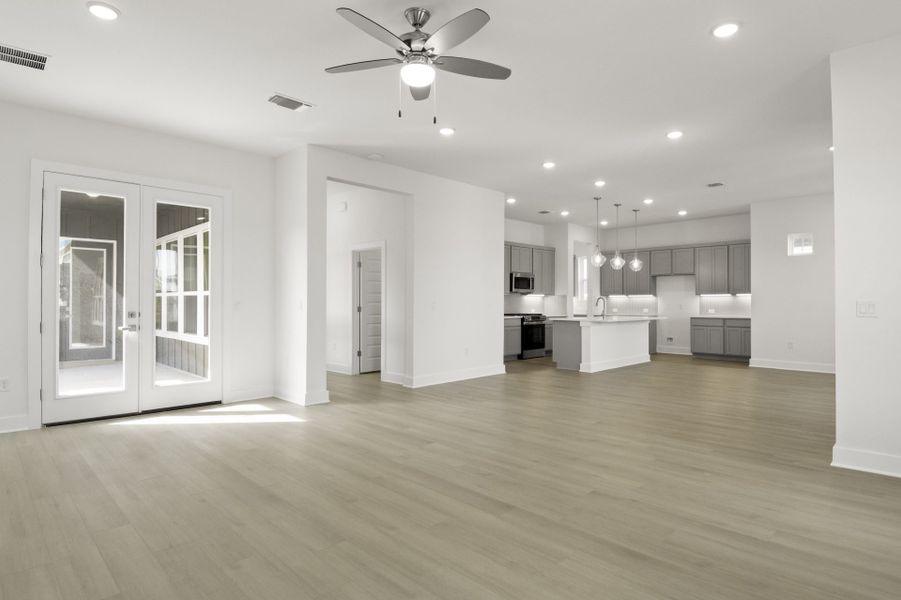 Spacious, unfurnished interior of a new home in Easton Park, Austin (Image 19).