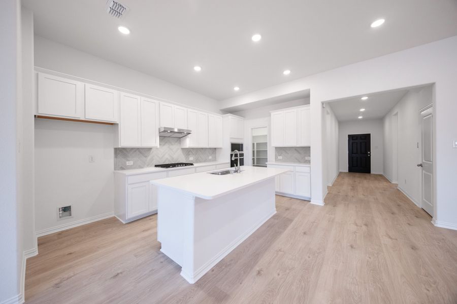Furnished interior view inside a new home in Chalk Hill, Celina (Image 8).