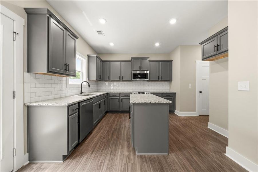 Furnished interior view inside a new home in Benson Estates, Dallas (Image 7).