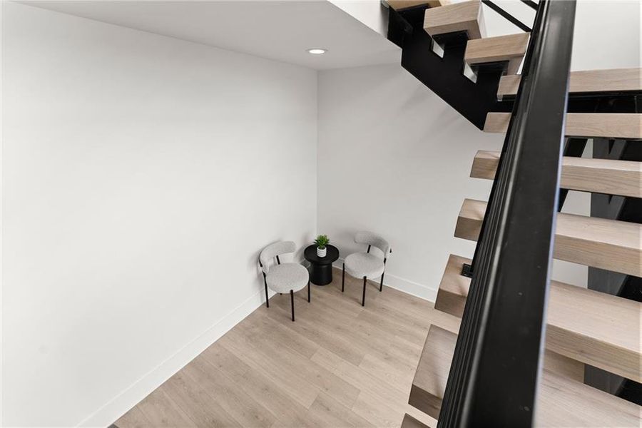 Furnished interior view inside a new home in , Hartwell (Image 55).