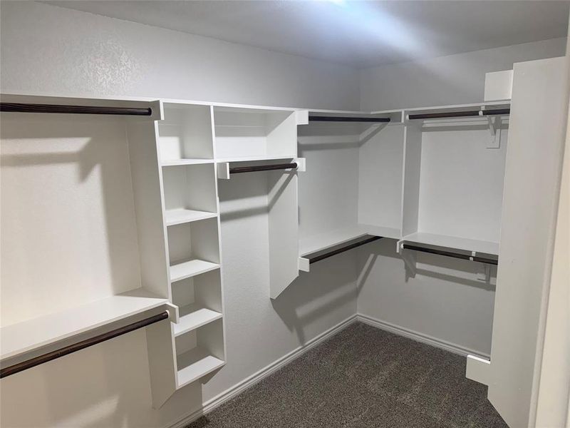 Image 5 of a home in Thomas Len Estates. Image 5 of a home in Thomas Len Estates.