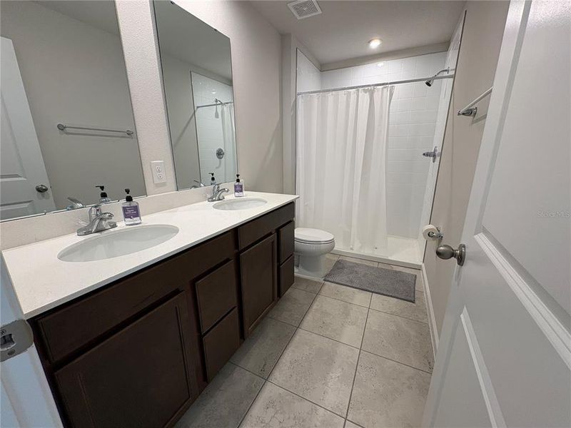 Furnished interior view inside a new home in , Haines City (Image 16).