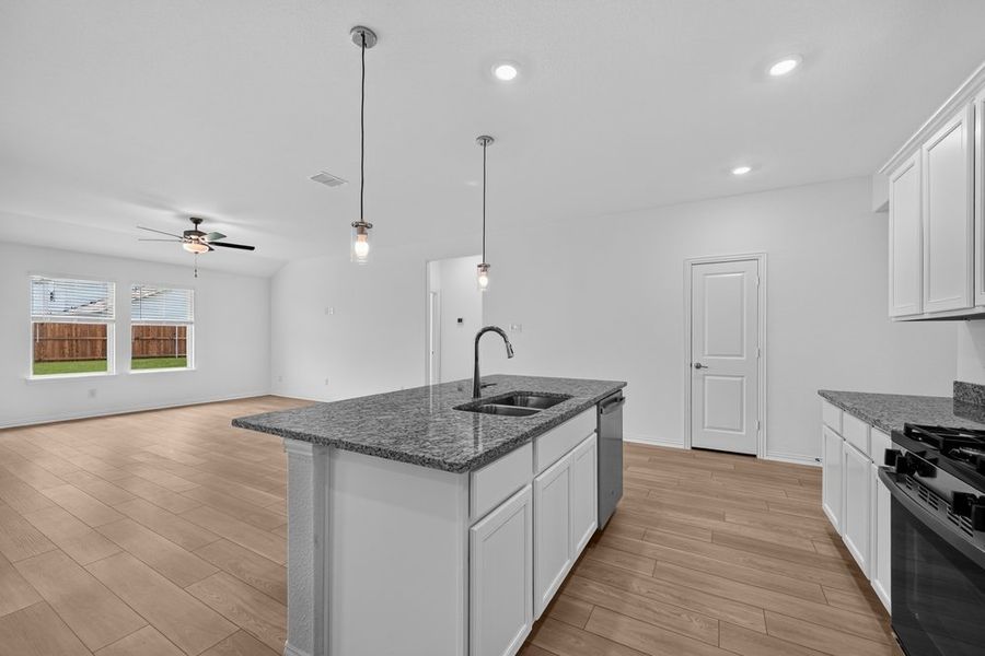 Furnished interior view inside a new home in River Ridge, Crandall (Image 9).
