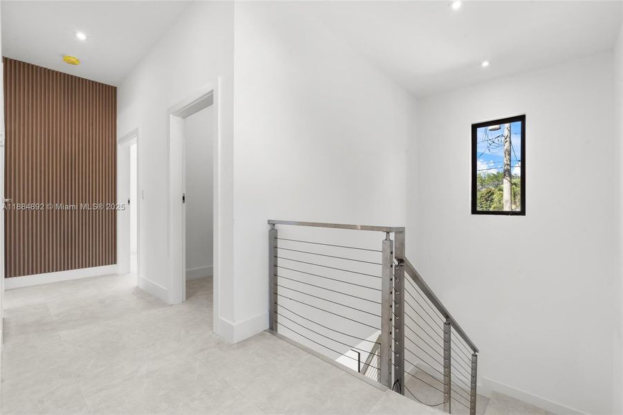 Spacious, unfurnished interior of a new home in , Coral Gables (Image 23).