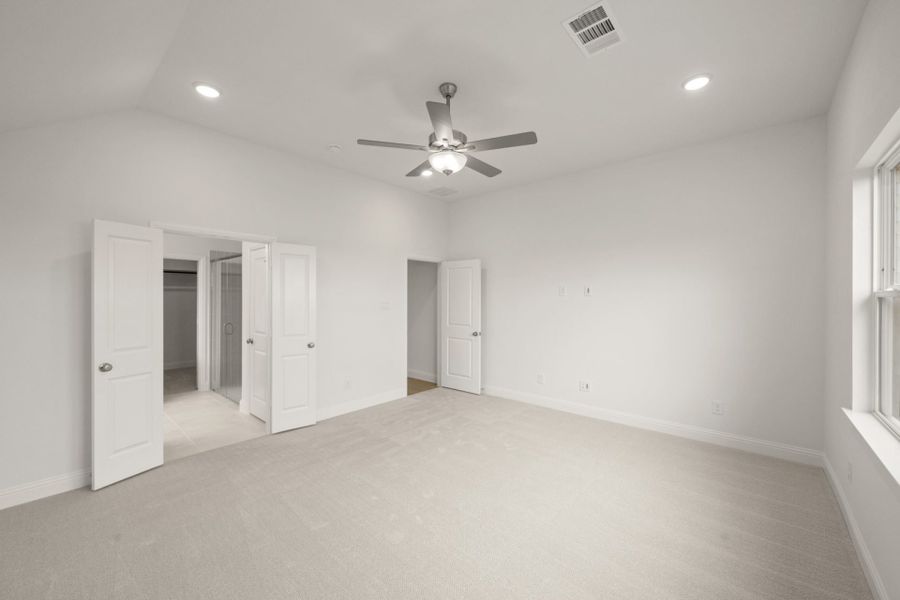 Spacious, unfurnished interior of a new home in Timberbrook, Justin (Image 15).