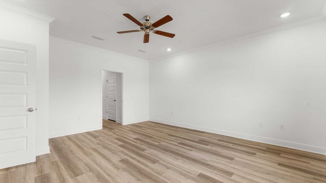 Spacious, unfurnished interior of a new home in Holley Grove at Peach Creek, Santa Rosa Beach (Image 15).