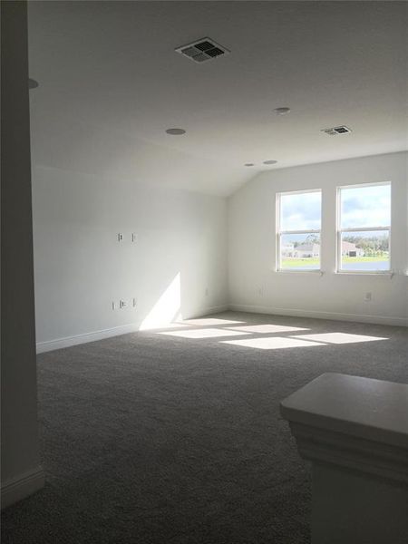 Spacious, unfurnished interior of a new home in , Orlando (Image 25).