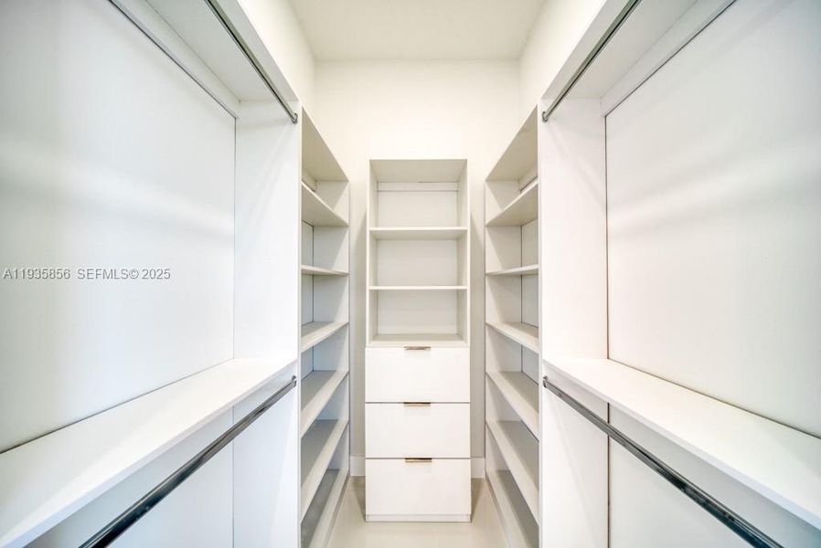 Furnished interior view inside a new home in , Cape Coral (Image 46).