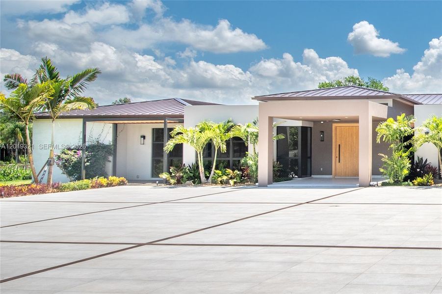 Image 79 of a home in .