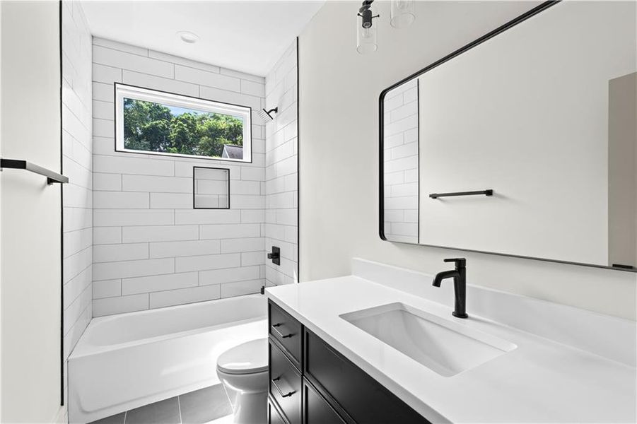 Furnished interior view inside a new home in , Atlanta (Image 7).