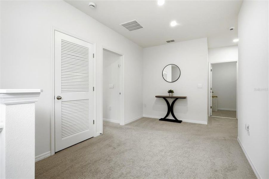 Spacious, unfurnished interior of a new home in Cascades, Davenport (Image 26).