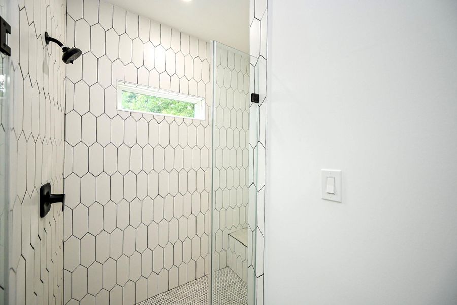 Image 8 of a home in . Image 8 of a home in .